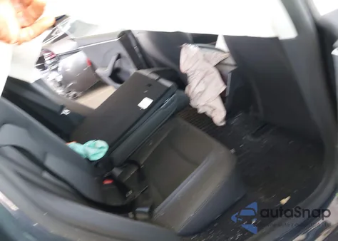 2025 Tesla Model 3 Performance из США, поврежденный, VIN 5YJ3E1ET7SF986848